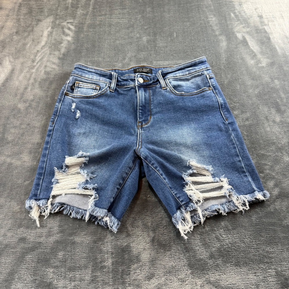 Judy Blue Distressed Denim Bermuda Shorts Womens Large Blue JB15280MD Distressed